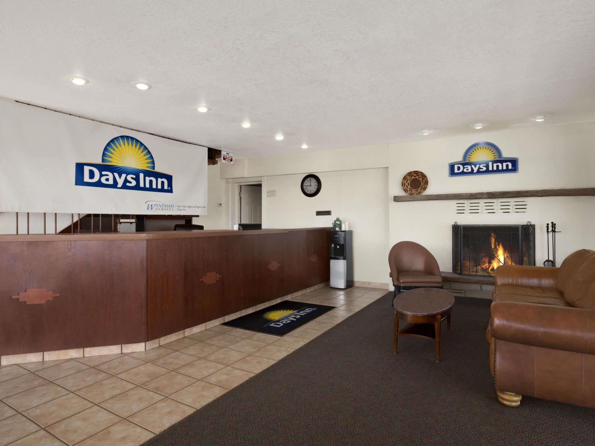 Surestay By Best Western Chambers Petrified Forest Exterior photo